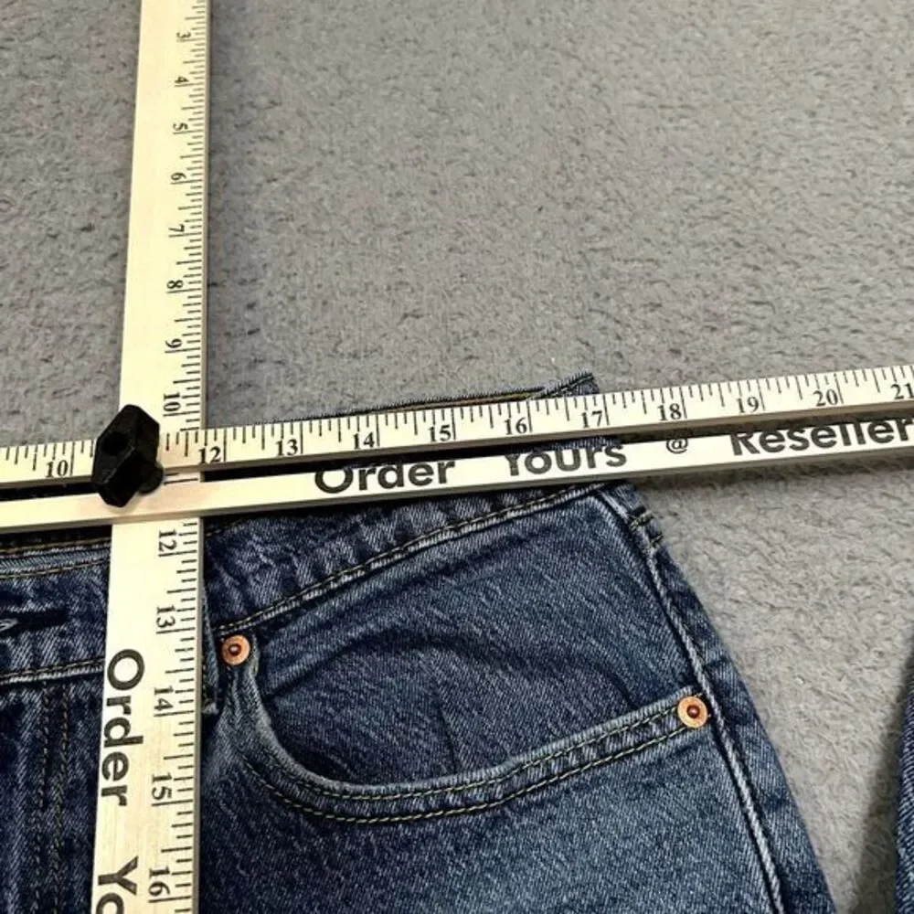 Levis zoe warehouse